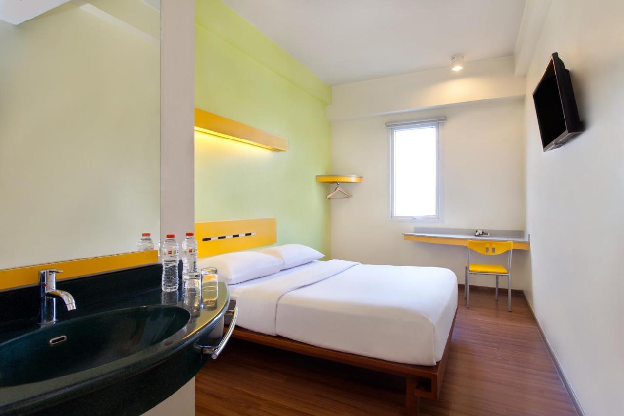 Ibis Budget Jakarta Menteng Buitenkant foto
